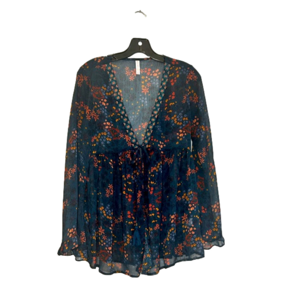 Xhilaration Women’s Long Sleeve Blouse